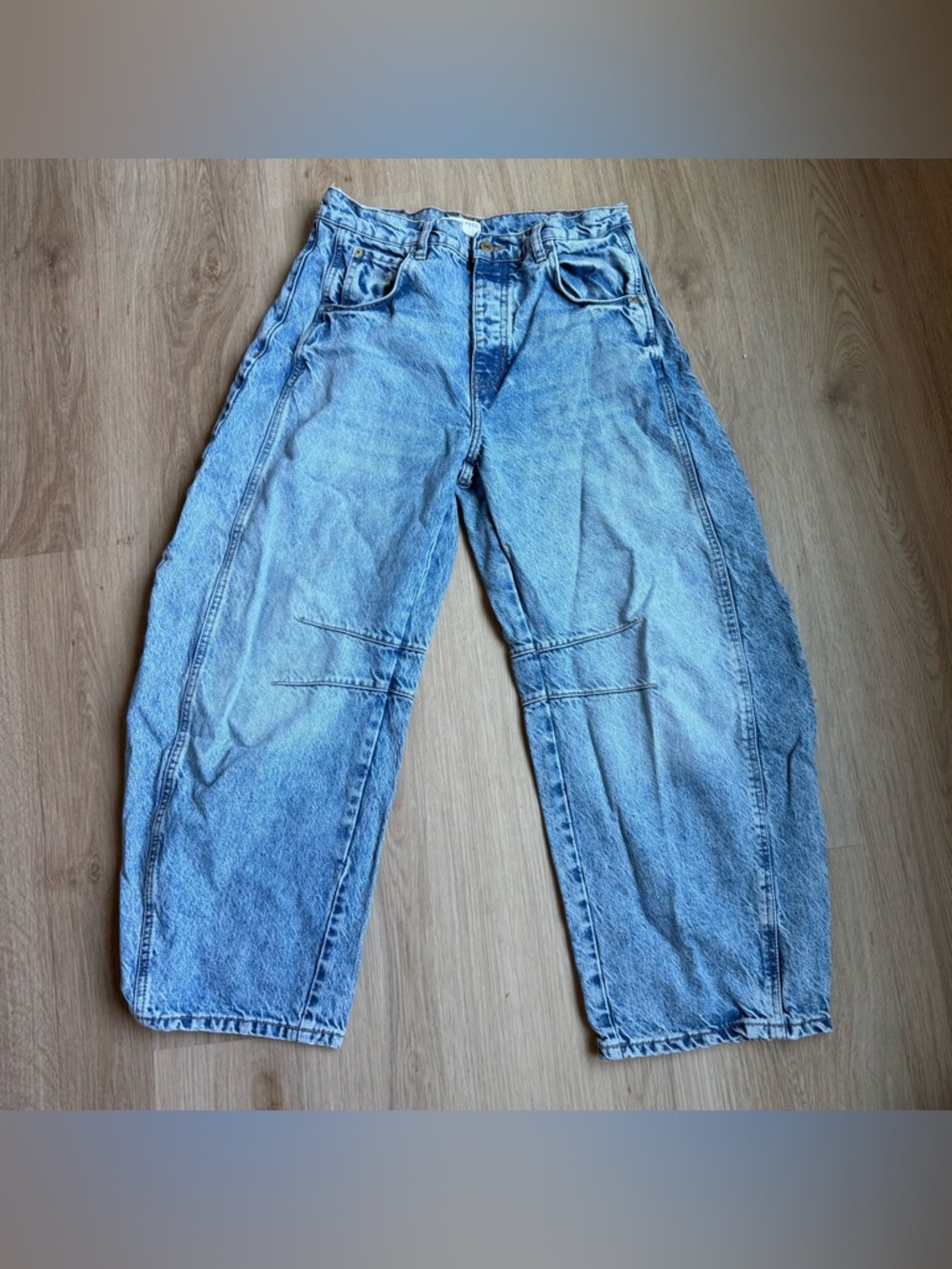 We The Free Good Luck Mid Rise Barrel Jeans in Ultra Light Beam Sz 27 - Picture 2 of 4